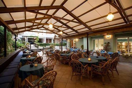 Salus Hotel