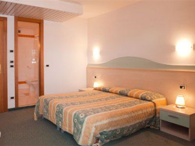 Salus Hotel